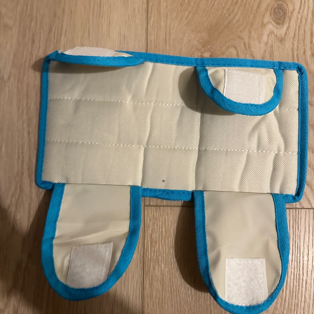 NWT!  🧹🧼🫧 High Quality Reusable Absorbant Thick Microfiber 4 Wet Mop Pads - Picture 10 of 15